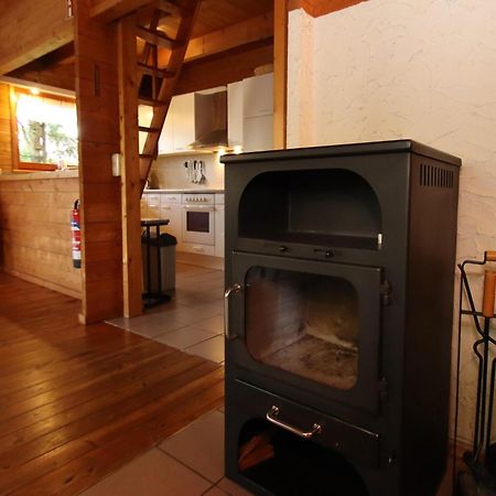 Ferienhaus Svenja, Wiefelstede-Lehe ภายนอก รูปภาพ