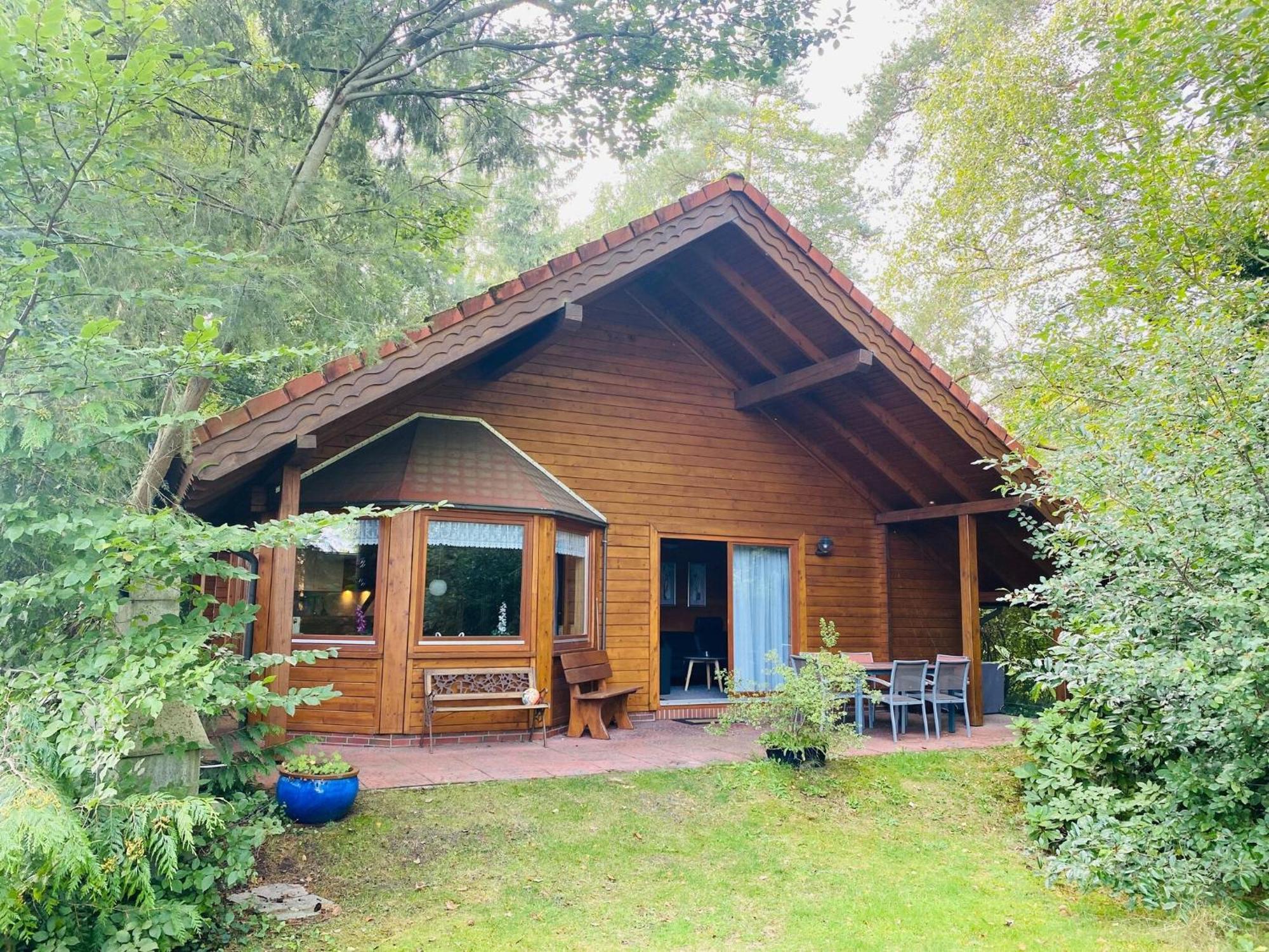 Ferienhaus Svenja, Wiefelstede-Lehe ภายนอก รูปภาพ